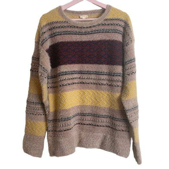 SALE! HEM & THREAD Fuzzy Sweater Size Large - Picture 1 of 6